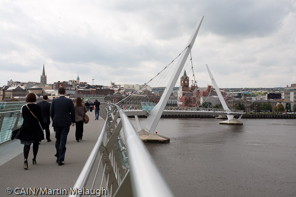 Peace Bridge, River Foyle, Derry - Photo  9  of 22
